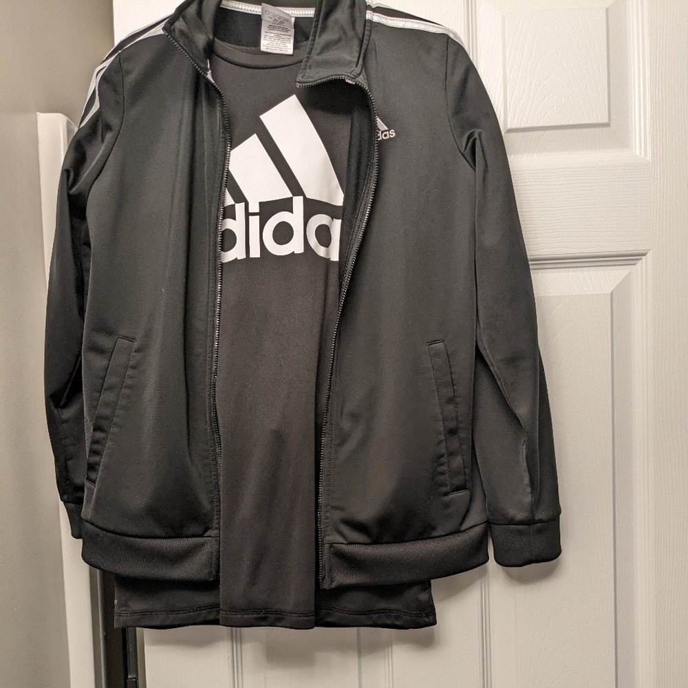 Adidas Black&White Trim Track Set includes 3-pieces, Size 14/16